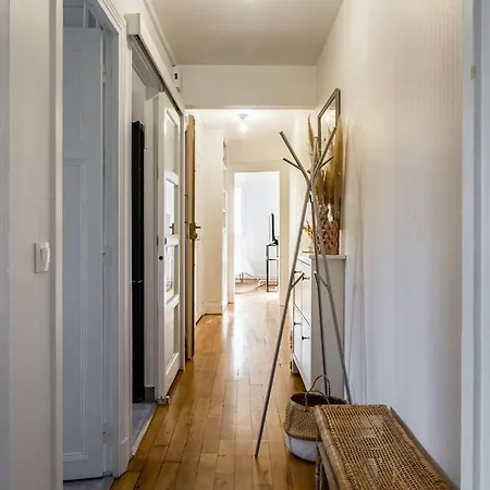 Premium Flat In Well Furnished 16th District Apartment Paris