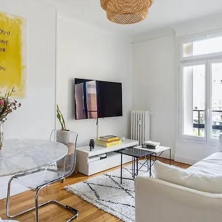 Premium Flat In Well Furnished 16th District